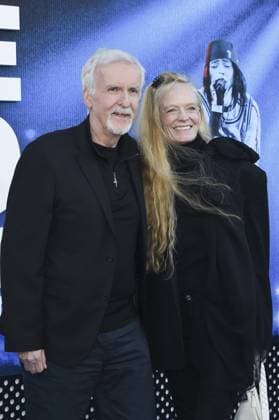 James Cameron, Suzy Amis Cameron at arrivals for BILLIE EILISH - HIT ME HARD AND SOFT: THE TOUR (LIVE IN 3D) Premiere, Westwood Village Theatre, Los Angeles, CA, May 06, 2026. Photo By: Elizabeth Goodenough Everett Collection BILLIE EILISH - HIT ME HARD AND SOFT: THE TOUR (LIVE IN 3D) Premiere PUBLICATIONXNOTxINxCANxCHNxFRAxITAxJPNxNORxPOLxRUSxESPxUKxUSA