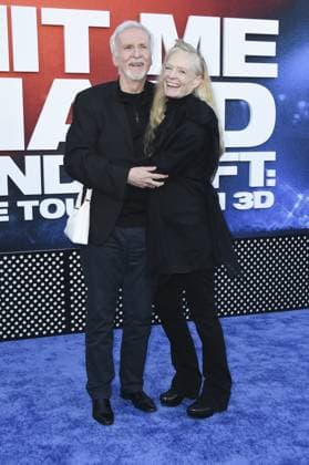 James Cameron, Suzy Amis Cameron at arrivals for BILLIE EILISH - HIT ME HARD AND SOFT: THE TOUR (LIVE IN 3D) Premiere, Westwood Village Theatre, Los Angeles, CA, May 06, 2026. Photo By: Elizabeth Goodenough Everett Collection BILLIE EILISH - HIT ME HARD AND SOFT: THE TOUR (LIVE IN 3D) Premiere PUBLICATIONXNOTxINxCANxCHNxFRAxITAxJPNxNORxPOLxRUSxESPxUKxUSA