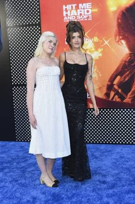 Lola Sheen, Sami Sheen at arrivals for BILLIE EILISH - HIT ME HARD AND SOFT: THE TOUR (LIVE IN 3D) Premiere, Westwood Village Theatre, Los Angeles, CA, May 06, 2026. Photo By: Elizabeth Goodenough Everett Collection BILLIE EILISH - HIT ME HARD AND SOFT: THE TOUR (LIVE IN 3D) Premiere PUBLICATIONXNOTxINxCANxCHNxFRAxITAxJPNxNORxPOLxRUSxESPxUKxUSA