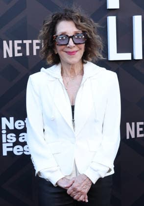 Los Angeles Premiere Of Netflix s Marty, Life Is Short Hollywood CA May 06: Andrea Martin Akhbarii at the Los Angeles Premiere Of Netflix s Marty, Life Is Short held at The Egyptian Theatre in Hollywood, CA. on May 06, 2026 Credit: AdMedia Hollywood CA United States EDITORIAL USE ONLY  Copyright: xx ADx admphotostwo987319