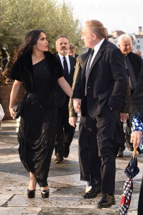 Venice, Pinault Foundation gala dinner on the island of San Giorgio, pictured: Salma Hayek and François-Henri Pinault  Copyright: xFRANCESCAxVIECELIx xipa-agency.netx xFrancescaxViecelix IPA_Agency_IPA74479798