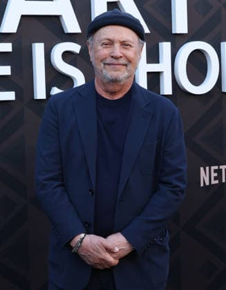 Arrivals for the Los Angeles premiere of Netflix s Marty, Life Is Short at The Egyptian Theatre Featuring: Billy Crystal Where: Los Angeles, California, United States When: 06 May 2026 Credit: Faye s Vision Cover Images EDITORIAL USE ONLY. NOT FOR USE BY NEWSPAPERS BASED IN THE UK. Copyright: xx coverimg55669426