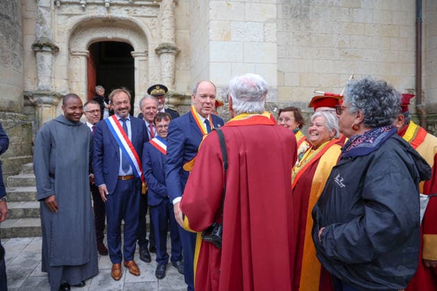 Prince Albert II Visit To Montresor S.A.S. Prince Albert II of Monaco visits Montrésor, Indre-et-Loire, France on May 6, 2026, following the footsteps of one of his ancestors, Imbert de Batarnay (1438-1523). Welcomed by the prefect of Indre-et-Loire and Frédéric Gaultier, mayor of Montrésor, the Sovereign Prince visited the collegiate church where Imbert de Batarnay rests before touring the château and addressing the local population gathered in the park. Photo by Pascal Avenet ABACAPRESS.COM Montresor Indre-et-Loire (37) France  Copyright: xAvenetxPascal ABACAx