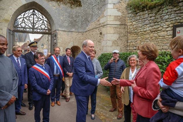 Prince Albert II Visit To Montresor S.A.S. Prince Albert II of Monaco visits Montrésor, Indre-et-Loire, France on May 6, 2026, following the footsteps of one of his ancestors, Imbert de Batarnay (1438-1523). Welcomed by the prefect of Indre-et-Loire and Frédéric Gaultier, mayor of Montrésor, the Sovereign Prince visited the collegiate church where Imbert de Batarnay rests before touring the château and addressing the local population gathered in the park. Photo by Pascal Avenet ABACAPRESS.COM Montresor Indre-et-Loire (37) France  Copyright: xAvenetxPascal ABACAx