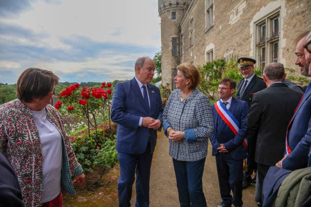 Prince Albert II Visit To Montresor S.A.S. Prince Albert II of Monaco visits Montrésor, Indre-et-Loire, France on May 6, 2026, following the footsteps of one of his ancestors, Imbert de Batarnay (1438-1523). Welcomed by the prefect of Indre-et-Loire and Frédéric Gaultier, mayor of Montrésor, the Sovereign Prince visited the collegiate church where Imbert de Batarnay rests before touring the château and addressing the local population gathered in the park. Photo by Pascal Avenet ABACAPRESS.COM Montresor Indre-et-Loire (37) France  Copyright: xAvenetxPascal ABACAx