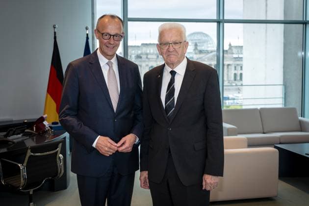 Berlin, Deutschland, 07.05.2026: Bundeskanzleramt: Abschiedsbesuch des Ministerpräsidenten von Baden-Württemberg: Bundeskanzler Friedrich Merz (CDU) und Winfried Kretschmann (Grüne) *** Berlin, Germany, 07 05 2026 Federal Chancellery Farewell visit by the Minister President of Baden Württemberg Federal Chancellor Friedrich Merz CDU and Winfried Kretschmann Greens Copyright: xBergmann,xGuido BPA dtsxNachrichtenagenturx dts_118216