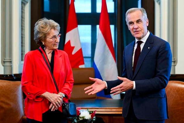 May 7, 2026, Ottawa, On, Canada: Prime Minister Mark Carney, right, meets with Princess Margriet of the Netherlands in his West Block office during an official visit in Ottawa, on Thursday, May 7, 2026. Ottawa Canada  - ZUMAc35_ 20260507_zaf_c35_058 Copyright: xSpencerxColbyx