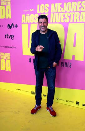 Hombres G premiere their film, Los mejores anos de nuestra vida Tony Aguilar during the premiere of the film Los mejores anos de nuestra vida , on May 7, 2026, in Madrid Spain It is an intimate and emotional portrait of Hombres G, a band that marked several generations and is still as relevant as in its beginnings Through unpublished material and a contemporary look, the documentary celebrates 40 years of friendship, music and inexhaustible energy 07 MAY 2026 Madrid Madrid Madrid Espana  Copyright: xJosexVelascox 7507282