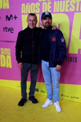 Hombres G premiere their film, Los mejores anos de nuestra vida Richy Castellanos and José Mota during the premiere of the film Los mejores anos de nuestra vida , on May 7, 2026, in Madrid Spain It is an intimate and emotional portrait of Hombres G, a band that marked several generations and is still as relevant as in its beginnings Through unpublished material and a contemporary look, the documentary celebrates 40 years of friendship, music and inexhaustible energy 07 MAY 2026 Madrid Madrid Spain  Copyright: xJosexVelascox 7507289
