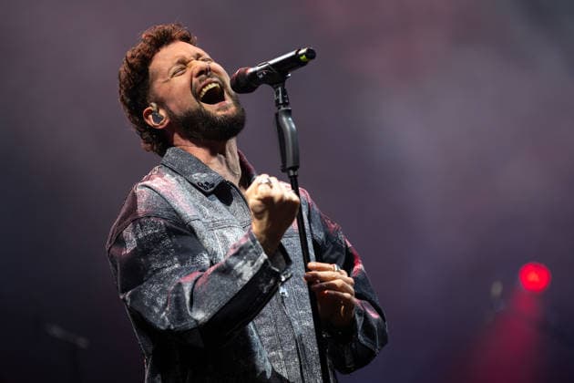 May 7, 2026, Porto, Portugal: British singer Calum Scott performs on stage during the Queima das Fitas 2026 festival at the Queimodromo in Porto. Porto Portugal - ZUMAs197 20260507_aaa_s197_194 Copyright: xDiogoxBaptistax