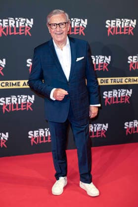 Jan Hofer at the premiere of Serienkiller Die True Crime exhibition at Oskar Jäger Straße 99 Cologne, 07 05 2026 Foto:xR.xSchmiegeltx xFuturexImagex serienkiller_6521
