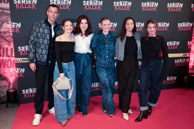 Florian Thunemann, Amrei Haardt, Bianca Hein, Ania Niedieck, Shaolyn Fernandez and Julia Wiedemann at the premiere of Serienkiller Die True Crime exhibition at Oskar Jäger Straße 99 Cologne, 07 05 2026 Foto:xR.xSchmiegeltx xFuturexImagex serienkiller_6558