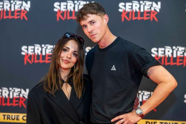 ABB SERIENKILLER Antonia Kolano Robin Schick Actor at the opening of the True Crime exhibition Serien Killer on 07 05 2026 in Cologne Ehrenfeld NRW Germany