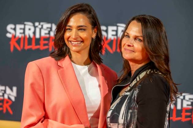 ABB SERIAL KILLER Amira Aly presenter with her mother Mirjam Svetnik at the opening of the True Crime exhibition Serial Killer on 07 05 2026 in Cologne Ehrenfeld NRW Germany