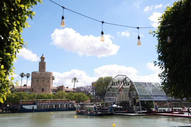 Seville prepares for the global premiere of Berlin and the Lady of Armino Setting up the stage on the Guadalquivir for Rosalías concert as part of the celebration in Seville of the global premiere of Berlin and the Lady of Armino On May 8, 2026 in Seville Andalusia, Spain The global premiere of the second season of the spin off of La casa de papel , entitled Berlín y la dama del armino , which takes place this Friday and Saturday, will host several outstanding events Among them, the concert of Rosalía with the Real Orquesta Sinfónica de Sevilla this Saturday 08 MAY 2026 Rocí Sevilla Andalucia, Espana Sevilla Andalucia, Espana Espana Espana  Copyright: xRocioxRuzx 7508350