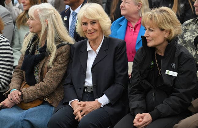 Queen Camilla meets Ebony Horse Club members Her Majesty, Queen Camilla, President of the Ebony Horse Club and Patron of the British Equestrian Federation, will meet members of the Ebony Horse Club as they demonstrate their skills during a short display at Badminton Horse Trials, which has selected Ebony Horse Club as its chosen charity this year. The Queen will also meet Badminton Horse Trials supporter and guests, including riders, past winners and representatives from the British Equestrian Federation. PIC: Orlando Fraser(Vice Chairman of Ebony) HRH The Queen, Clare Charlton from Ebony Horse Club, Credit:Eddie Mulholland PA ROTA - B68 Avalon UK, Badminton  Copyright: xEddiexMulhollandx xPAxROTAx-xB68x xAvalonx 1097354432