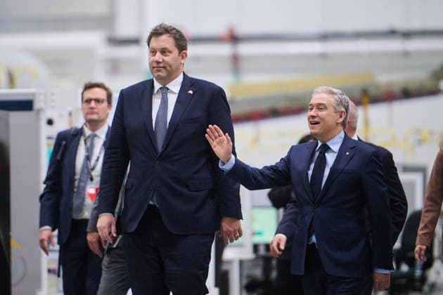 May 8, 2026, Toronto, On, Canada: German Vice-Chancellor and Federal Minister of Finance Lars Klingbeil, left, and Minister of Finance and National Revenue Francois-Philippe Champagne look on during a tour of Bombardier s aircraft assembly centre in Mississauga, Ont., on Friday, May 8, 2026. Toronto Canada - ZUMAc35_ 20260508_zaf_c35_038 Copyright: xSammyxKoganx