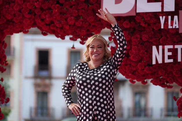 Global Premiere of Berlin and Netflixs La Dama del Armino The presenter Belén Estéban poses on the red carpet at the Global Premiere of Berlin and Netflixs La Dama del Armino A 08 May 2026, in Seville Andalusia, Spain The global premiere of the second season of the spin off of La casa de papel , entitled Berlin and La dama del armino , which takes place this Friday and Saturday, will host several outstanding events in Seville 08 MAY 2026 María José Ló Sevilla Andalucia, Espana Sevilla Andalucia, Espana Espana Espana  Copyright: xMariaxJosÃ xLopezx 7508981
