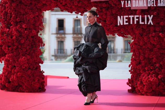 Global Premiere of Berlin and Netflixs La Dama del Armino Actress Miryam Gallego poses on the red carpet at the Global Premiere of Berlin and Netflixs La Dama del Armino A 08 May 2026, in Seville Andalusia, Spain The global premiere of the second season of the spin off of La casa de papel , entitled Berlin and La dama del armino , which takes place this Friday and Saturday, will host several outstanding events in Seville 08 MAY 2026 María José Ló Sevilla Andalucia, Espana Sevilla Andalucia, Espana Espana Espana  Copyright: xMariaxJosÃ xLopezx 7508999