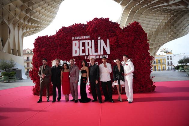 Global Premiere of Berlin and The Lady of Armino by Netflix The cast of Berlin , from left to right Álvaro Morte, Tristán Ulloa, Inma Cuesta, José Luis García Pérez, Begona Vargas, Pedro Alonso, Joel Sánchez, Michelle Jenner and Julio Pena Fernández, pose on the red carpet at the Global Premiere of Berlin and The Lady of Armino by Netflix A 08 May 2026, in Seville Andalusia, Spain The global premiere of the second season of the spin off of La casa de papel , titled Berlín y la dama del armino , which takes place this Friday and Saturday, will host several outstanding events in Seville Today Friday, this event has taken place in Las Setas starting with a red carpet which have paraded in addition to the cast, VIP guests 08 MAY 2026 María Jos  Copyright: xMariaxJosÃ xLopezx 7509042
