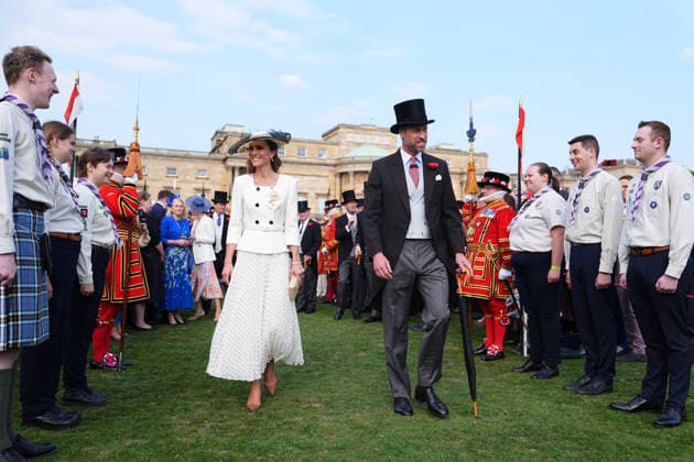 Royal Garden Party at Buckingham Palace The Prince and Princess of Wales during a Royal Garden Party at Buckingham Palace, London, to celebrate frontline workers from across the United Kingdom and recognise the dedication and contribution of those who serve their communities through volunteering, supporting charitable causes and working for emergency services. Picture date: Friday May 8, 2026., Credit:Aaron Chown PA ROTA - B68 Avalon UK, London  Copyright: xAaronxChownx xPAxROTAx-xB68x xAvalonx 1097408376
