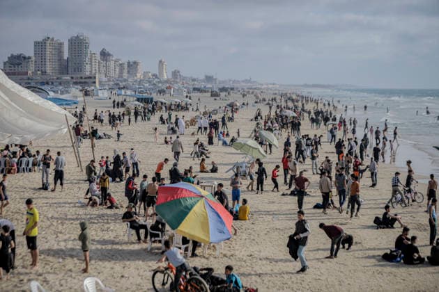 Gaza Beach Displaced Palestinians Daily Displaced Palestinians spend their leisure time on a beach lined with tents in Gaza City on May 8, 2026. The seaside area has become a refuge for displaced families amid the ongoing humanitarian crisis in the Gaza Strip. Gaza Gaza Strip Palestinian Territories Copyright: xAhmedxAlxArinix