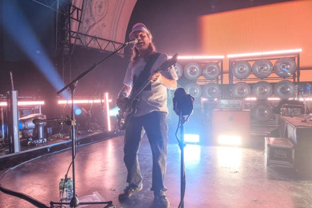 The band Sportfreunde Stiller with Peter Brugger, Florian Weber and Rüdiger Linhof during their concert at Haus Auensee in Leipzig on May 8, 2026 The recordings were made as part of the current 30 wonderful years tour 2026 of the Munich indie rock band Sportfreunde Stiller 2026