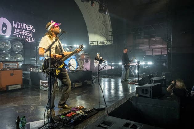 The band Sportfreunde Stiller with Peter Brugger, Florian Weber and Rüdiger Linhof during their concert at Haus Auensee in Leipzig on May 8, 2026 The recordings were made as part of the current 30 wonderful years tour 2026 of the Munich indie rock band Sportfreunde Stiller 2026
