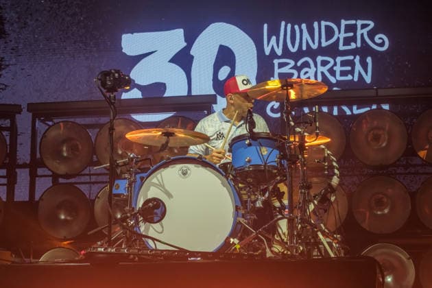 The band Sportfreunde Stiller with Peter Brugger, Florian Weber and Rüdiger Linhof during their concert at Haus Auensee in Leipzig on May 8, 2026 The recordings were made as part of the current 30 wonderful years tour 2026 of the Munich indie rock band Sportfreunde Stiller 2026