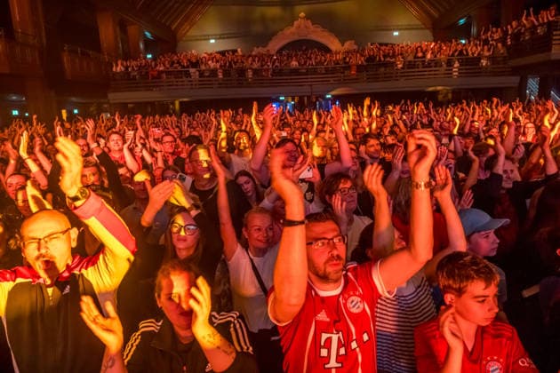 The band Sportfreunde Stiller with Peter Brugger, Florian Weber and Rüdiger Linhof during their concert at Haus Auensee in Leipzig on May 8, 2026 The recordings were made as part of the current 30 wonderful years tour 2026 of the Munich indie rock band Sportfreunde Stiller 2026