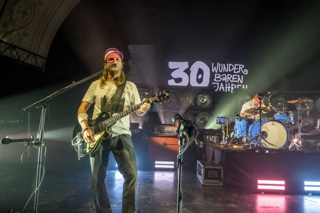 The band Sportfreunde Stiller with Peter Brugger, Florian Weber and Rüdiger Linhof during their concert at Haus Auensee in Leipzig on May 8, 2026 The recordings were made as part of the current 30 wonderful years tour 2026 of the Munich indie rock band Sportfreunde Stiller 2026