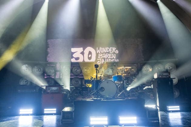 The band Sportfreunde Stiller with Peter Brugger, Florian Weber and Rüdiger Linhof during their concert at Haus Auensee in Leipzig on May 8, 2026 The recordings were made as part of the current 30 wonderful years tour 2026 of the Munich indie rock band Sportfreunde Stiller 2026