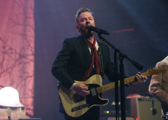 Kiefer Sutherland in concert at the Alhambra in Paris during his Love Will Bring You Home tour on May 8, 2026 After a career spanning both film and the series 24 Heures chrono , American actor Kiefer Sutherland continues his musical career blending pop, rock et country Denis Guignebourg Bestimage Kiefer Sutherland in concert at the Alhambra in Paris during his Love Will Bring You Home tour on May 8, 2026 After a career spanning both film and the series 24 , American actor Kiefer Sutherland continues his musical career, blending pop, rock, and country Paris France  Copyright: xDenisxGuignebourgx xBestimagexDenisxGuignebourgx xBestimagex