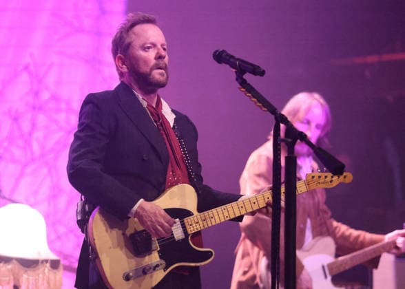 Kiefer Sutherland in concert at the Alhambra in Paris during his Love Will Bring You Home tour on May 8, 2026 After a career spanning both film and the series 24 Heures chrono , American actor Kiefer Sutherland continues his musical career blending pop, rock et country Denis Guignebourg Bestimage Kiefer Sutherland in concert at the Alhambra in Paris during his Love Will Bring You Home tour on May 8, 2026 After a career spanning both film and the series 24 , American actor Kiefer Sutherland continues his musical career, blending pop, rock, and country Paris France  Copyright: xDenisxGuignebourgx xBestimagexDenisxGuignebourgx xBestimagex