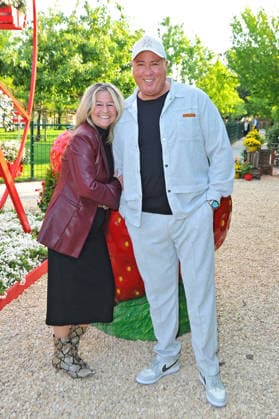 VIP event in the strawberry park Ramon Ademes and Annemie Herren on the occasion of the VIP event in the strawberry park on 08 05 2026 at the adventure farm Gertrudenhof in Hürth 20260508MWI119899