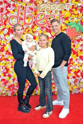 VIP event in the strawberry park Cedric Beidinger , Eliza Klenner , Leni Lotta and Lilly on the occasion of the VIP event in the strawberry park on 08 05 2026 at the adventure farm Gertrudenhof in Hürth 20260508MWI119862
