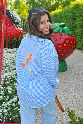VIP event in the strawberry park Eva Benetatou on the occasion of the VIP event in the strawberry park on 08 05 2026 at the adventure farm Gertrudenhof in Hürth 20260508MWI119940