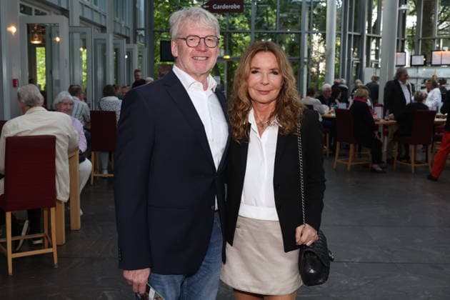 Pianist Jasmin Böttger with Jürgen Wollny, premiere party of Komödie 53 Sonntage with prominent guests at Komödie Winterhuder Fährhaus, Hamburg 8 5 2026