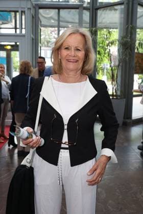 Actress Claudia Rieschel, premiere party of the comedy 53 Sundays with prominent guests at the Komödie Winterhuder Fährhaus, Hamburg 8 5 2026