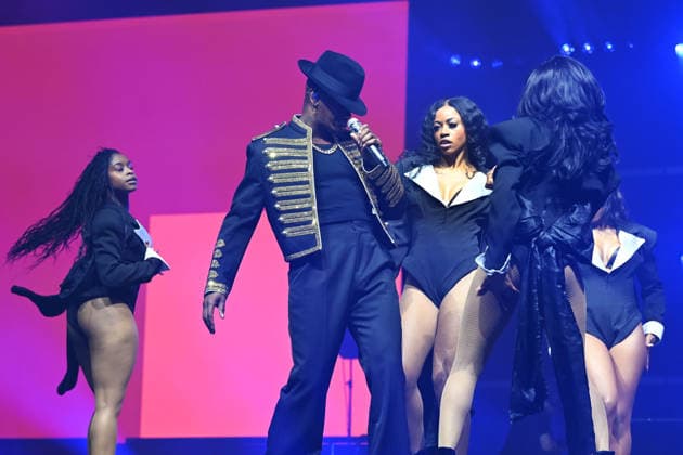 Ne-Yo performing on the ˜Nights Like This™ Tour in London LONDON, ENGLAND - MAY 08: Ne-Yo performing as part of the ˜Nights Like This™ Tour at O2 Arena, Greenwich on May 08, 2026 in London, England. CAP MAR MAR Great Britain Copyright: xMartinxHarris CapitalxPicturesx