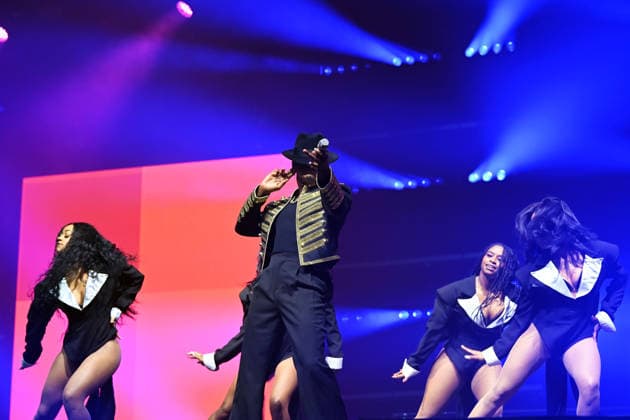 Ne-Yo performing on the ˜Nights Like This™ Tour in London LONDON, ENGLAND - MAY 08: Ne-Yo performing as part of the ˜Nights Like This™ Tour at O2 Arena, Greenwich on May 08, 2026 in London, England. CAP MAR MAR Great Britain Copyright: xMartinxHarris CapitalxPicturesx