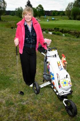 ABB PROMIGOLF Nana Kuckuck as a guest on the green at the first Charity Promi AM Golfrunier zu gunstemn von Kinderwohl Berlin und Geka e V at the Golf und Country Club am Motzener See in Mittenwalde Brandenburg am 09 05 2026 Brandenburg Germany