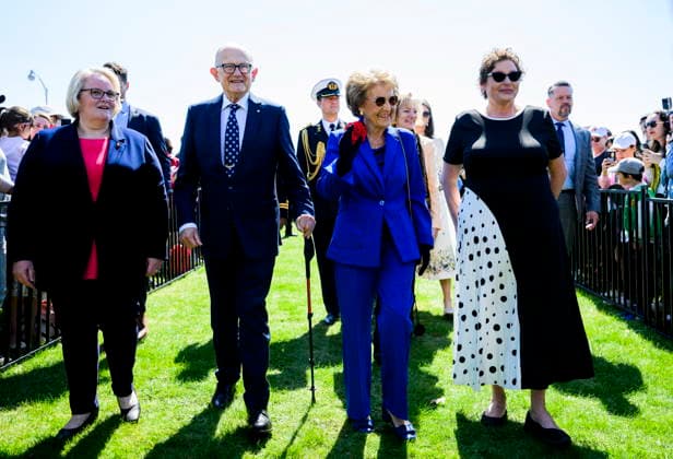 May 9, 2026, Ottawa, On, Canada: Princess Margriet of the Netherlands, centre-right, and her husband Pieter van Vollenhoven, centre-left, arrive for the opening ceremony of the Canadian Tulip Festival in Ottawa, on Saturday, May 9, 2026. Princess Margriet is visiting Ottawa, the city where she was born during the Second World War. The princess was born at the Ottawa Civic Hospital after the Dutch royal family fled to Canada to escape Nazi occupying forces in 1940. Ottawa Canada - ZUMAc35_ 20260509_zaf_c35_011 Copyright: xSpencerxColbyx
