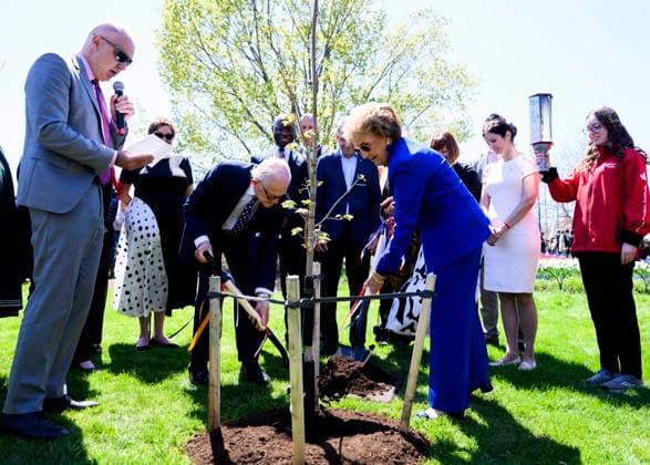 May 9, 2026, Ottawa, On, Canada: Princess Margriet of the Netherlands, centre-right, and her husband Pieter van Vollenhoven, centre-left, take part in a tree planting ceremony as they attend the opening ceremony of the Canadian Tulip Festival in Ottawa, on Saturday, May 9, 2026. Princess Margriet is visiting Ottawa, the city where she was born during the Second World War. The princess was born at the Ottawa Civic Hospital after the Dutch royal family fled to Canada to escape Nazi occupying forces in 1940. Ottawa Canada - ZUMAc35_ 20260509_zaf_c35_014 Copyright: xSpencerxColbyx
