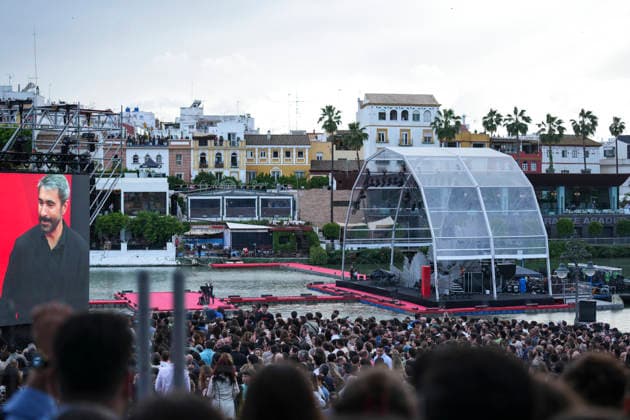 Gala Jarana on the Guadalquivir for the global premiere of Berlin and the Lady of Armino Seville View of the Guadalquivir River during the gala Jarana on the Guadalquivir for the global premiere of Berlin and the Lady of Armino on May 9, 2026 in Seville Andalusia, Spain The global premiere of the second season of the spin off of La casa de papel , entitled Berlin and the Lady of Armino , which takes place yesterday Friday and today, Saturday, will host several outstanding events in Seville Today Saturday, this event has taken place on the Guadalquivir River starting with a red carpet which has paraded in addition to the cast, VIP guests, and then the international artist Rosalia will perform 09 MAY 2026 María José Ló Sevilla Andalucia Sevi  Copyright: xMariaxJosÃ xLopezx 7511880
