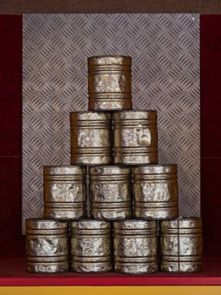 Spannendes deutsches Ballzielspiel mit Dosen Spannendes deutsches Ballzielspiel mit Dosen (License=RF) Copyright: xZoonar.com GeorgxVottelerx 25027693