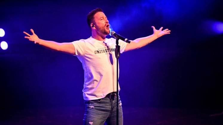 Singer Michael Wendler performs at the Turbinenhalle FOR EDITORIAL PURPOSES ONLY p Singer Michael Wendler performs on Saturday, 09 05 2026 at the Turbinenhalle in Oberhausen Germany NRW Oberhausen Copyright MichaelxKorte Copyright: MichaelxKorte doc85s0gzqyos11aify41oui ,EDITORIAL USE ONLY Copyright: MichaelxKorte