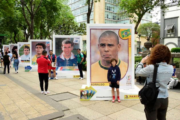FIFA World Cup Panini Collectible Album Exhibition Fans attending the FIFA World Cup Panini Collectible Album Exhibition on Paseo de la Reforma Avenue.on May 9, 2026 in Mexico City, Mexico. (Photo by Luis Barron Eyepix Group) Copyright: xLuisxBarronx xEyepixxGroupx LB_09052026_183552
