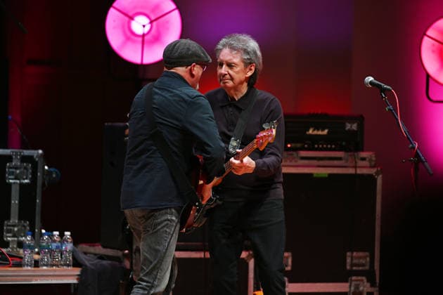 Bruce Foxton performing at Cadogan Hall in London LONDON, ENGLAND - MAY 09: Craig Joiner and Bruce Foxton performing at Cadogan Hall on May 09, 2026 in London, England. CAP MAR MAR Great Britain Copyright: xMartinxHarris CapitalxPicturesx