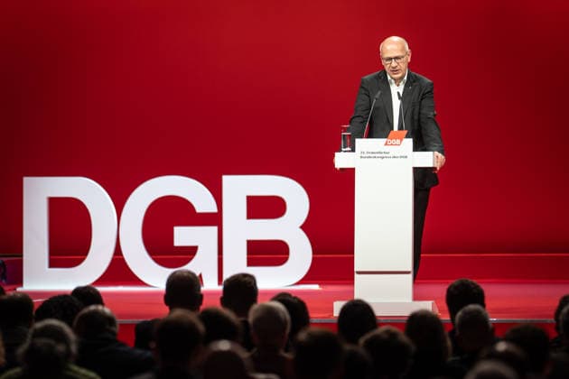 News Bilder des Tages Kai Wegner, Regierender Bürgermeister Berlin, während seiner Grußrede zur Eröffnung des Bundeskongresses;DGB Bundeskongress 2026 in Berlin - Deutscher Gewerkschaftsbund, Berlin Berlin Deutschland Hotel Estrel *** Kai Wegner, Governing Mayor of Berlin, during his welcoming speech at the opening of the Federal Congress DGB Federal Congress 2026 in Berlin German Trade Union Confederation, Berlin Berlin Germany Hotel Estrel